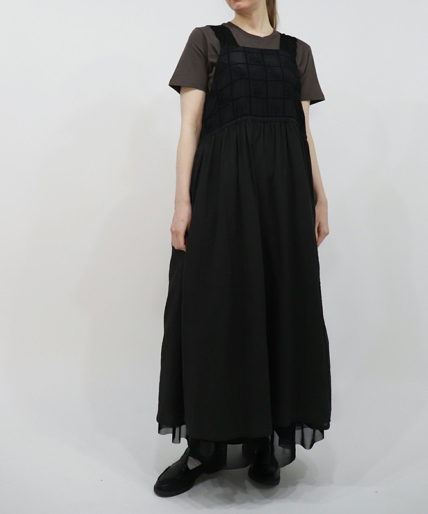 haupia(ハウピア)公式通販｜窓辺は小さなギャラリー【肩レースワンピース】 