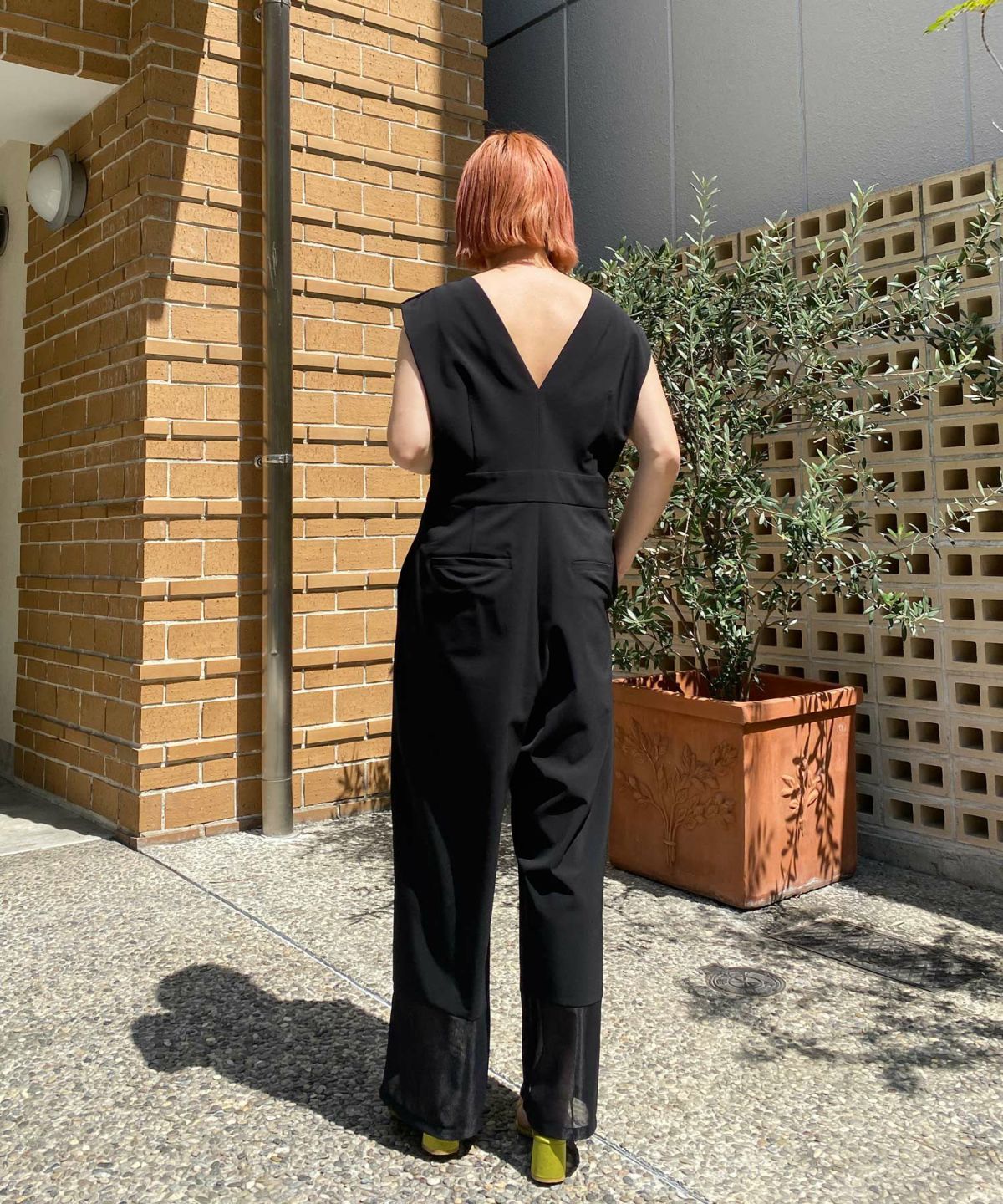 SHORTサイズ着用/身長153cm