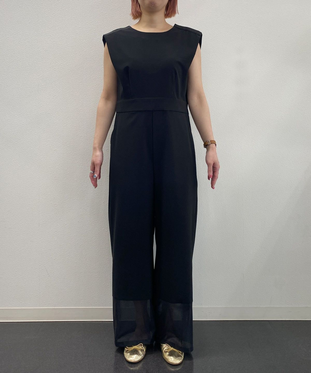 SHORTサイズ着用/身長153cm